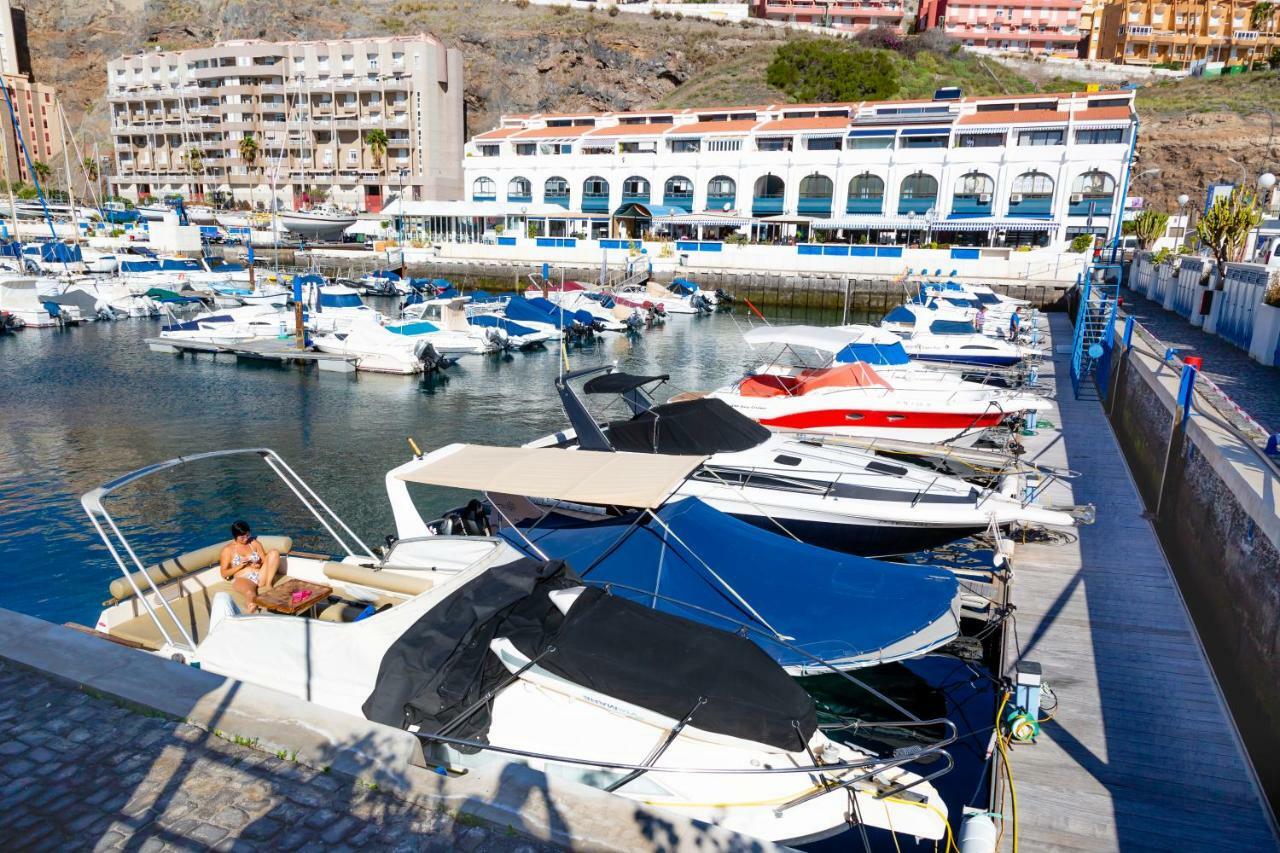 Appartement Marina Seafront 13 *
